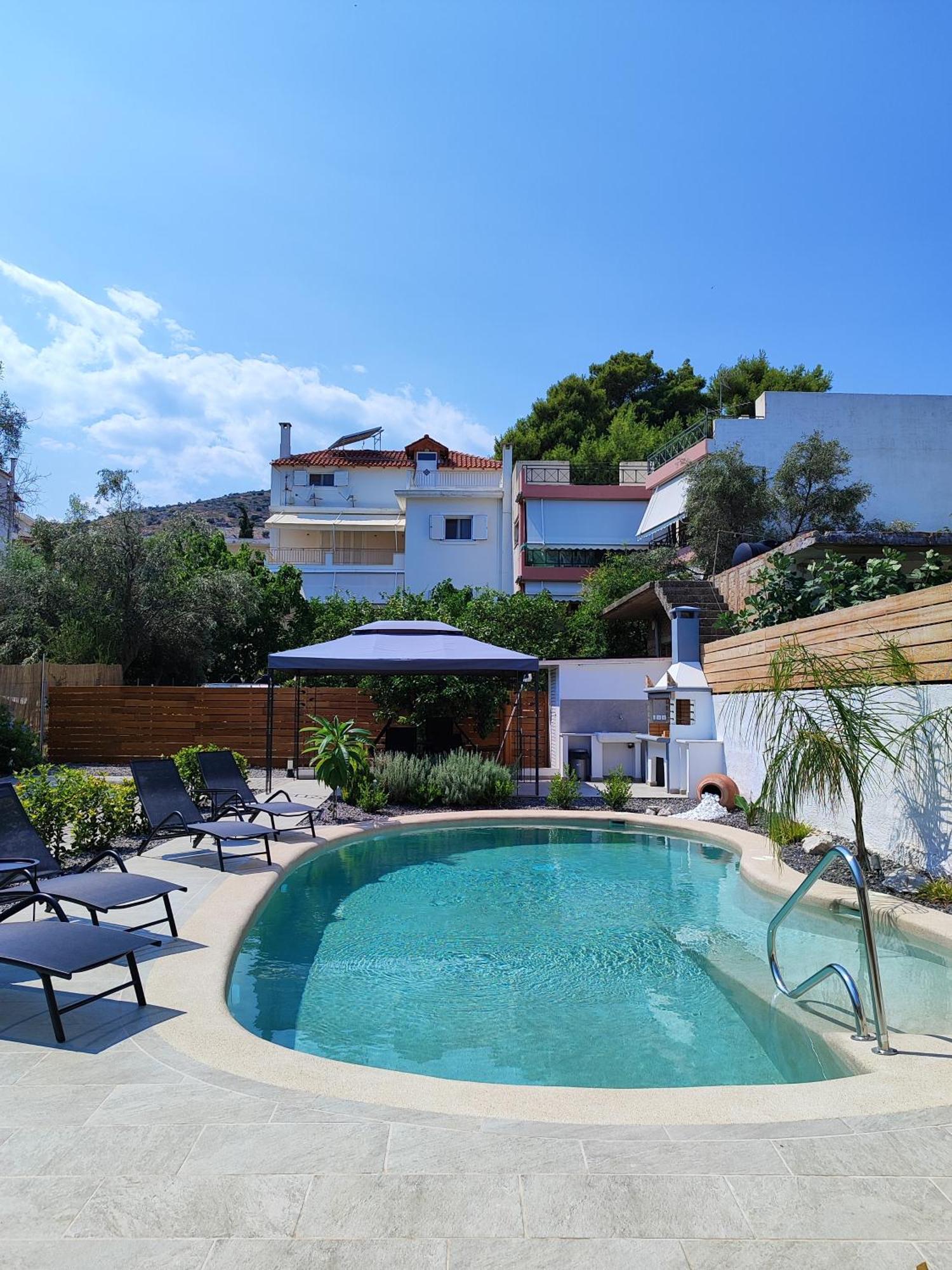 Centro Stone House