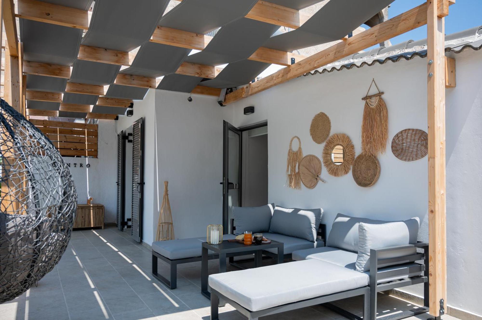 Centro Stone House *