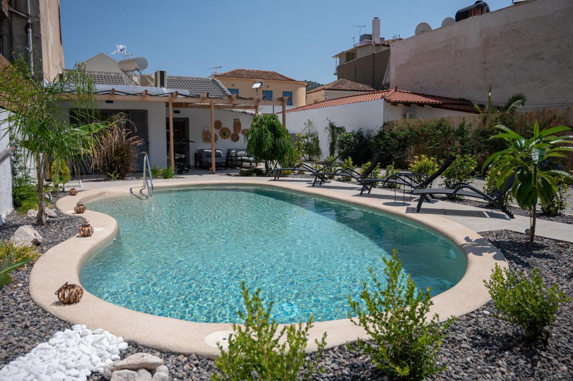 Centro Stone House Tolo